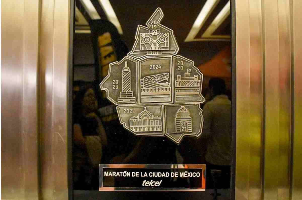 medalla-maraton-cdmx-2024