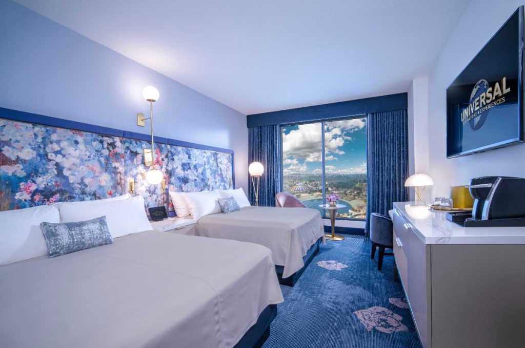 Descubre la magia del nuevo Universal Helios Grand Hotel. ¡Ideal para relajarte y divertirte como nunca antes!