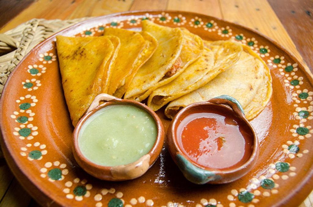 Cuándo y dónde se romperá el récord de los tacos de canasta en CDMX