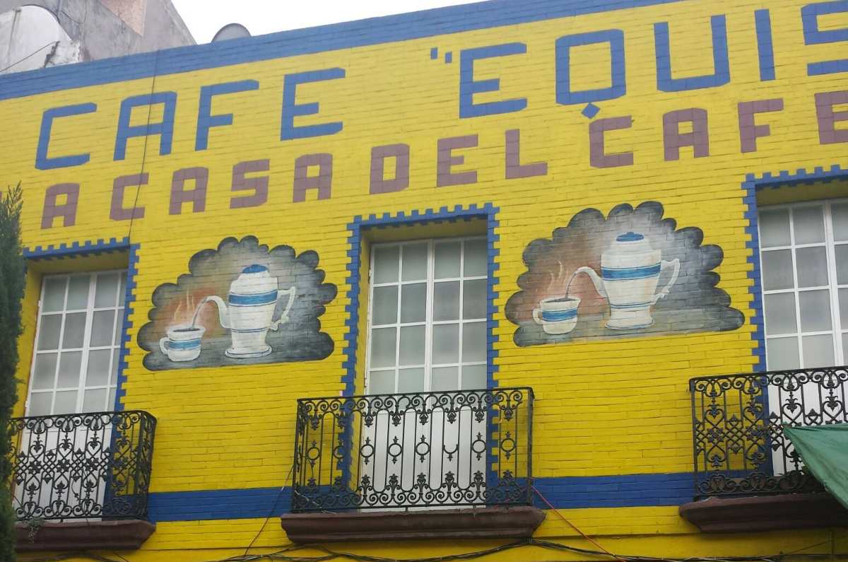 cafe-equis-cafeteria-en-cdmx-fachada