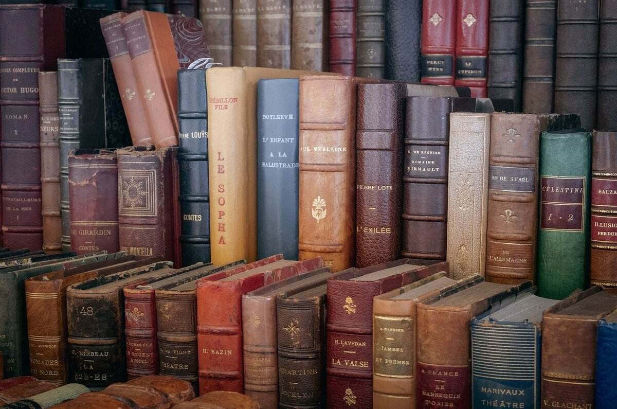 Aquí puedes descargar más de 600 libros ¡GRATIS!