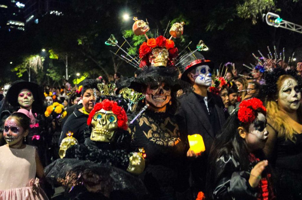 Mega Procesión de Catrinas