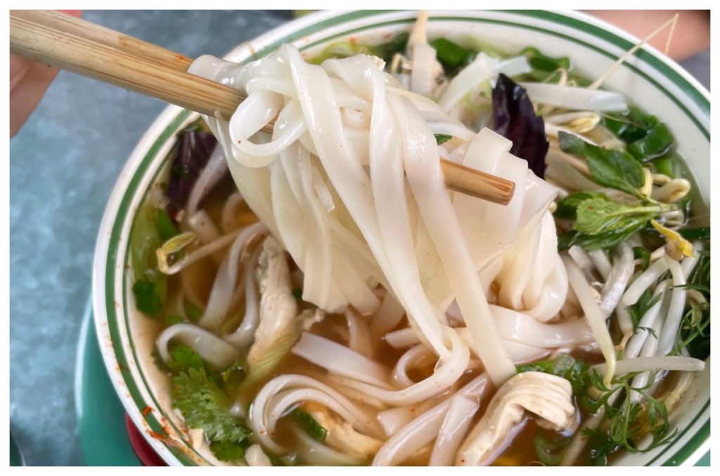 Pho Mamá San: la nueva barra de pho que te hará sentir en Vietnam 1