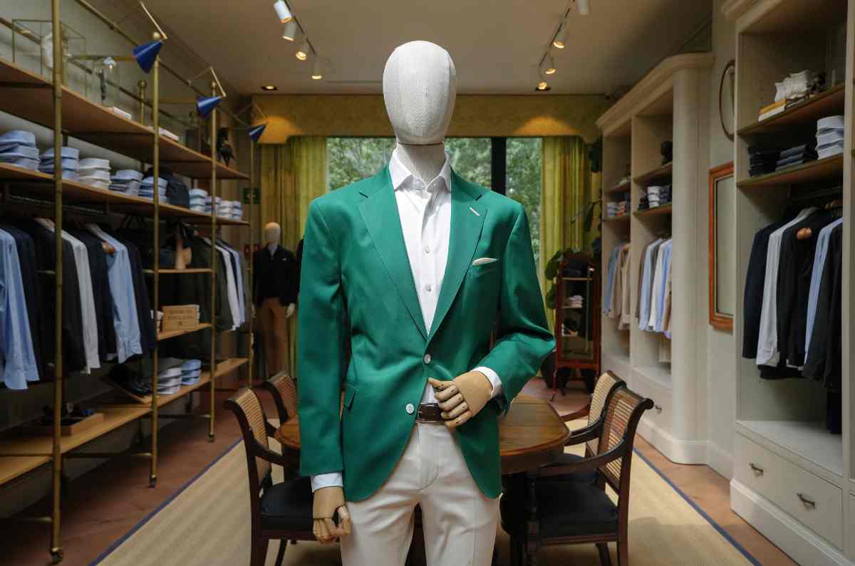 Graham Simpkins: El arte de Hackett detrás del Muro de Honor del Automovilismo Mexicano