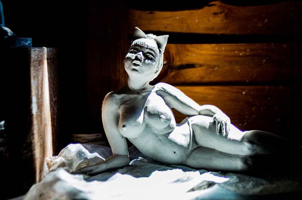 Licorería Limantour celebran la vida y la muerte con el arte de Isabel Sánchez
