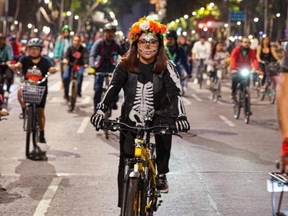 Paseo Nocturno de Día de Muertos 2025 en CDMX: ruta, horario y actividades