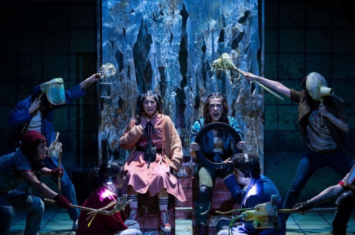“ZM!” aterrador musical de zombies en el Teatro Milán