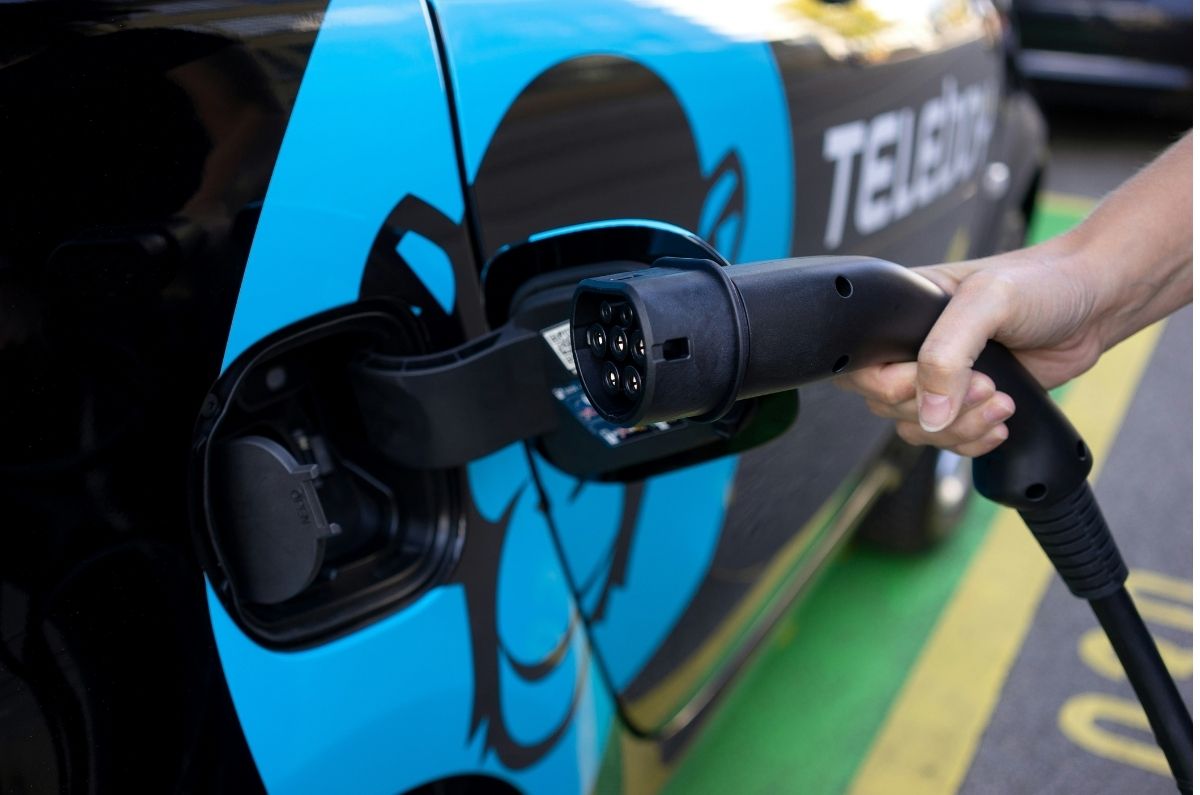 Cómo instalar una estación de carga para auto eléctrico en casa