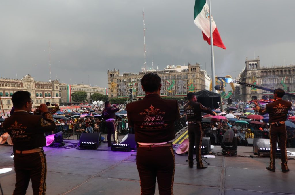 Mariachis Zócalo CDMX récord Guinness