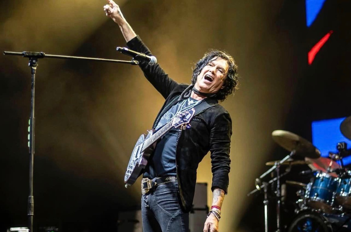 saul-hernandez-caifanes-en-concierto