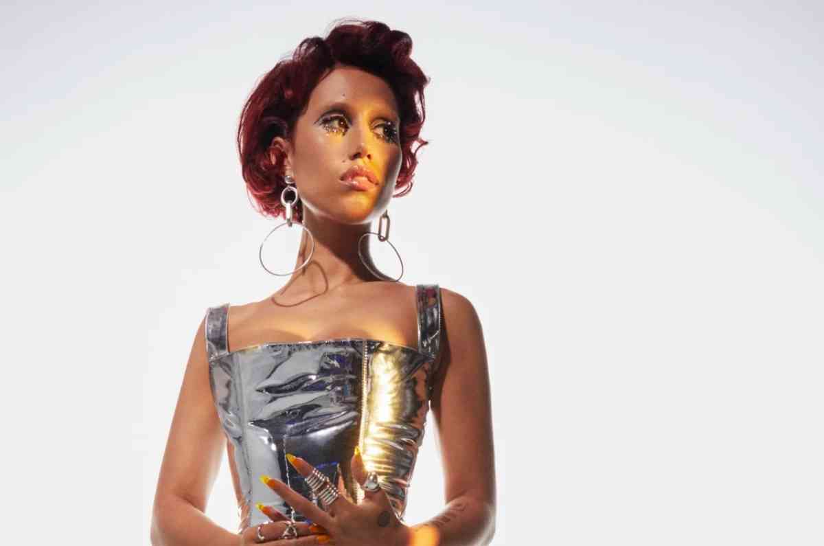 talento-femenino-corona-capital-raye