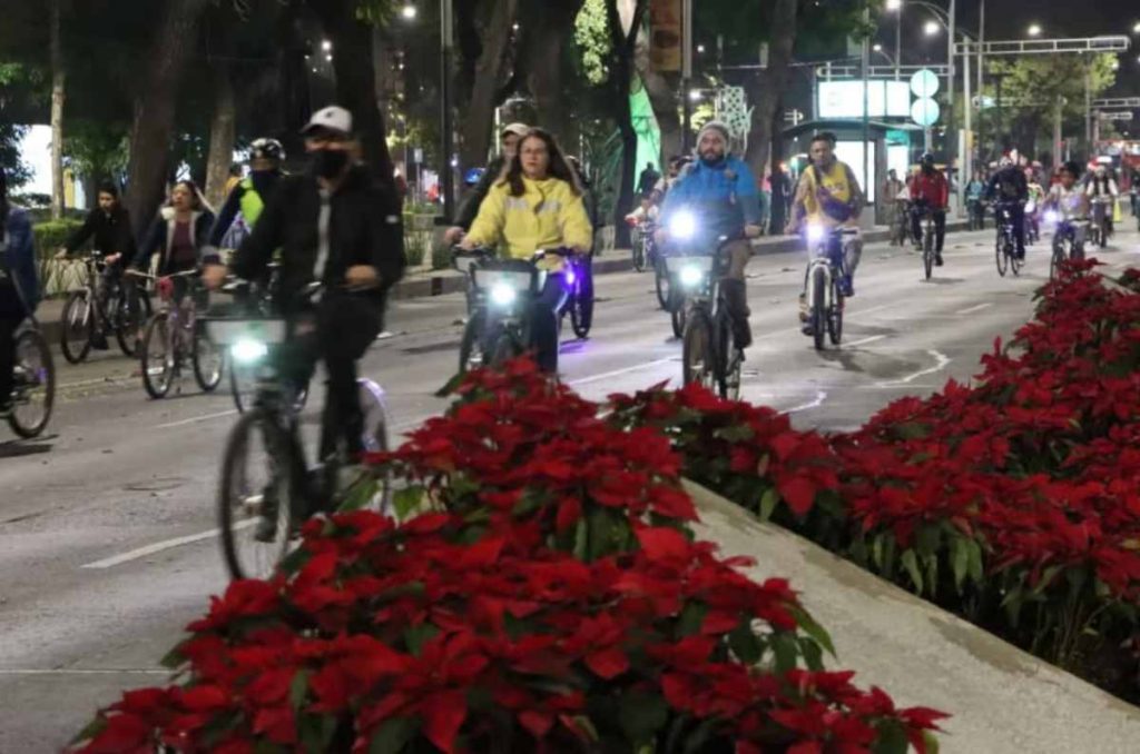 paseo nocturno navideño 2024