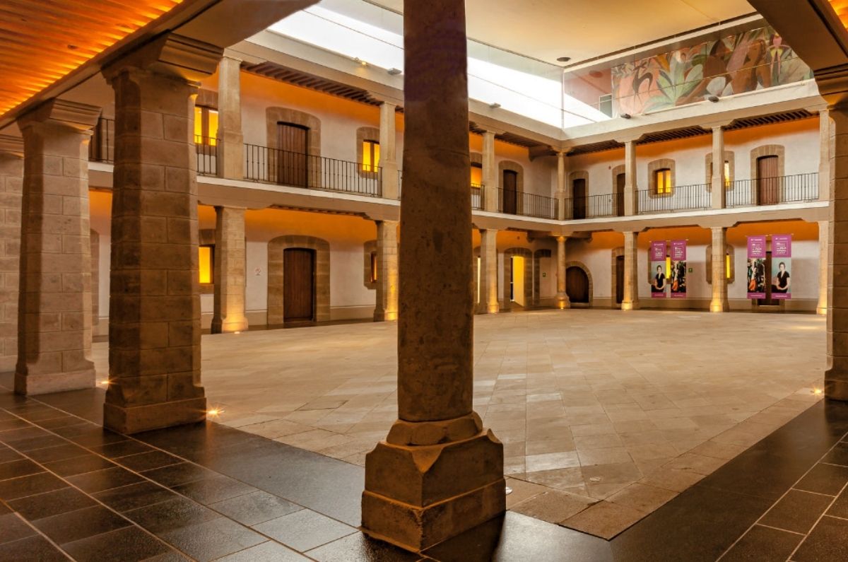 Desayuno con música folklórica en el Museo Kaluz