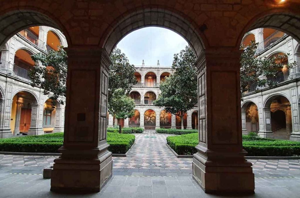 Antiguo Colegio de San Ildefonso