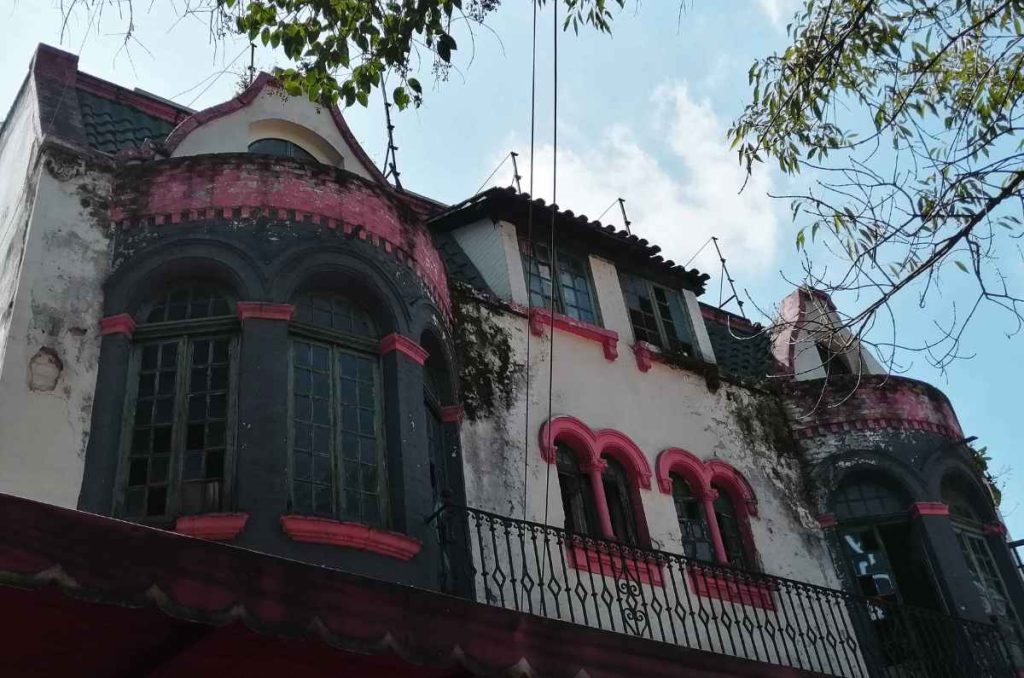 Vive una noche de terror con este recorrido de leyendas y casonas embrujadas en la Roma
