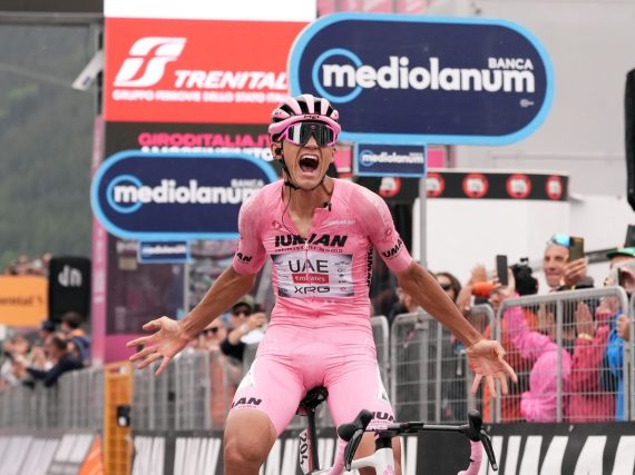 Orgullo nacional: ¡Isaac del Toro gana la etapa 17 del Giro de Italia!