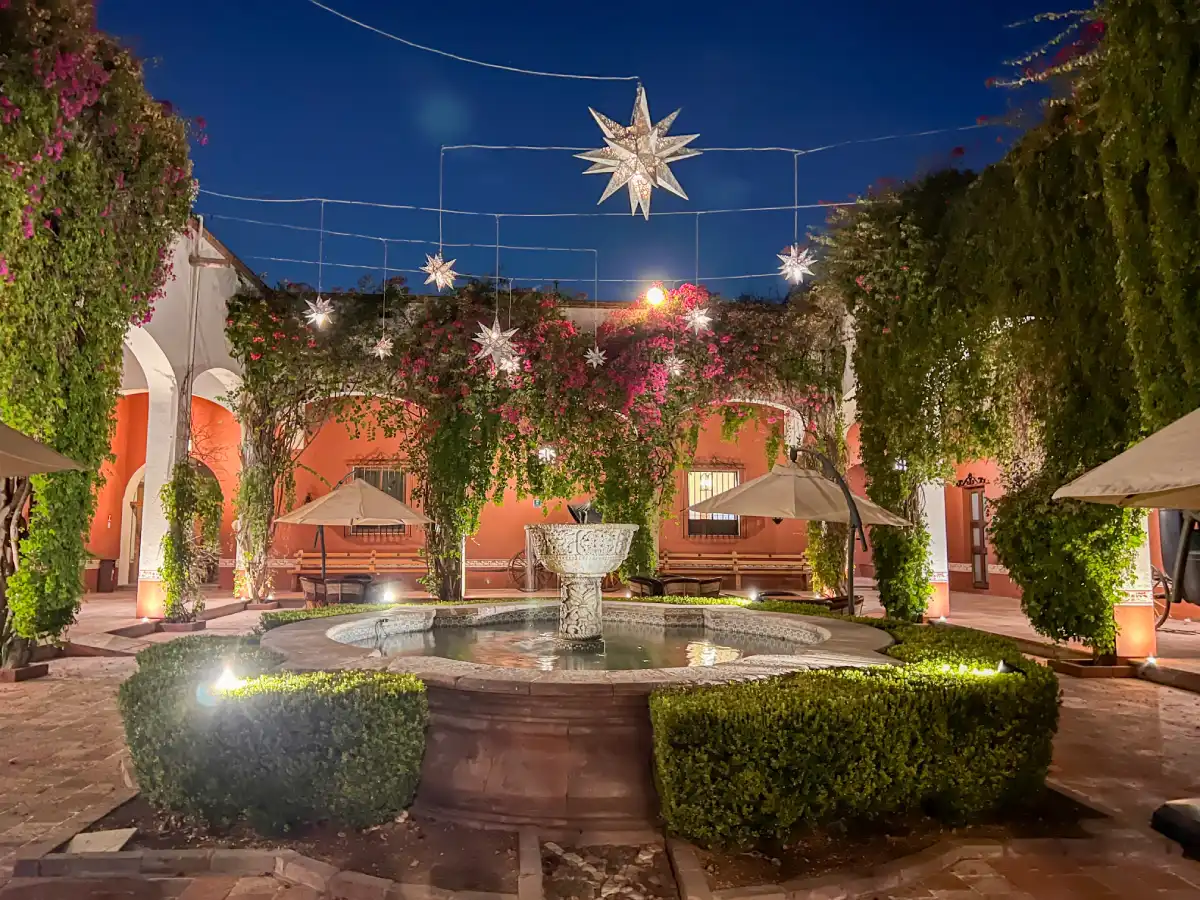 grupo-brisas-patio-andaluz
