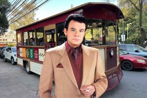 Llega “La Nave del Olvido”, el tour musical en Hormibús que rinde homenaje a José José