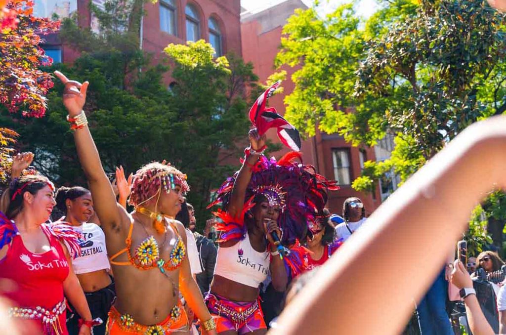 Descubre Passport DC en Washington, DC, un festival gratuito que te permite explorar más de 70 culturas en mayod