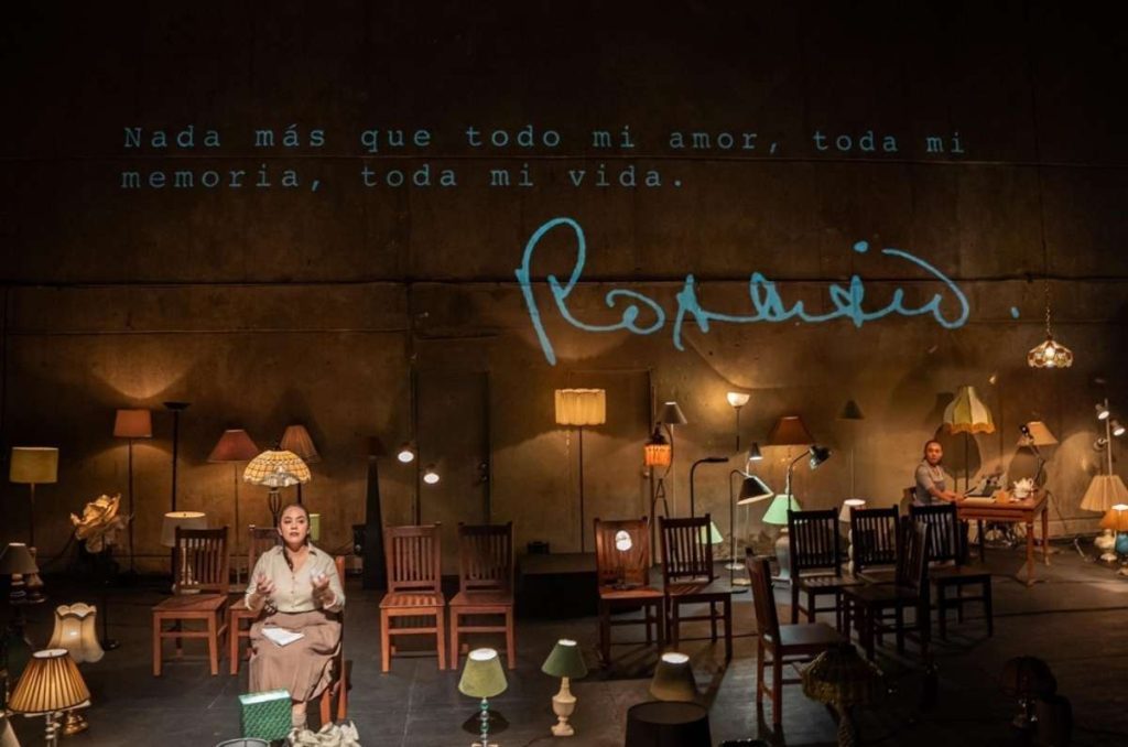 Prendida de las lamparas: homenaje a Rosario Castellanos