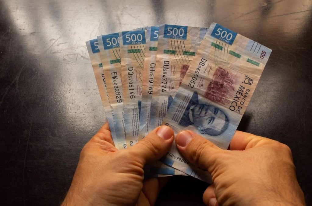 Este programa ofrece apoyo de $7,500 mensuales a adultos mayores desempleados 0