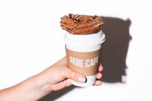 Sede Café: 5 Bebidas Heladas Originales para Refrescar tu Primavera
