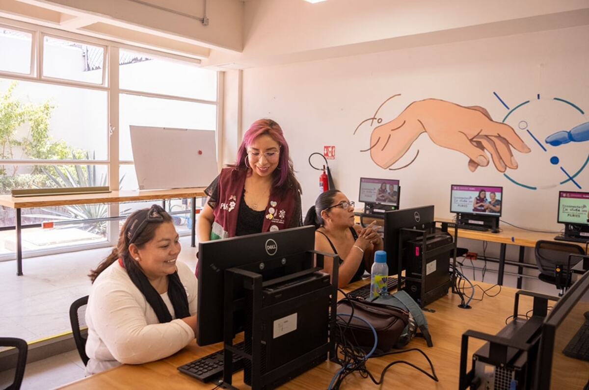 Inauguran primer Sistema Público de Cuidados de CDMX
