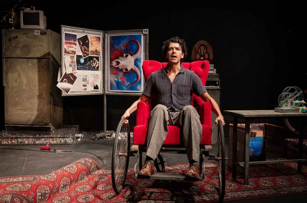 “Nosotros íbamos a cambiar al mundo”: teatro de ciencia ficción en Coyoacán