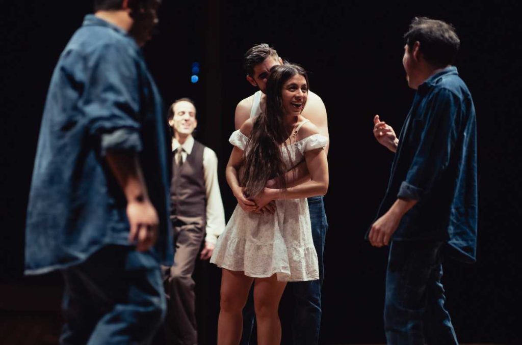Llega al Teatro del Bosque “Un tranvía llamado deseo”, adaptación de Diego del Río