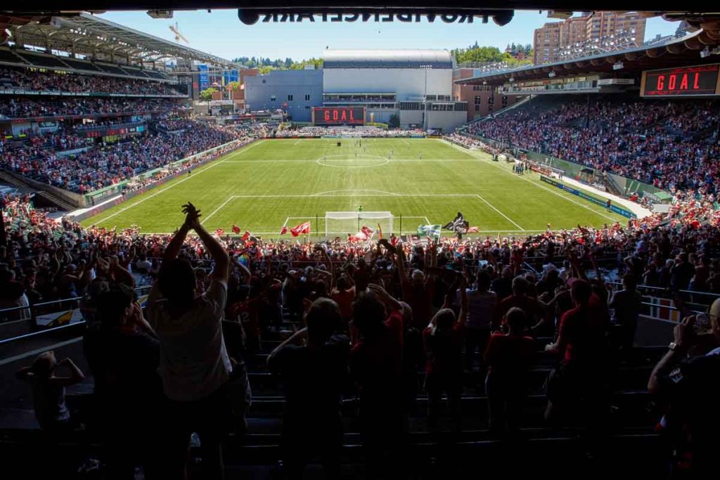 Airbnb y la FIFA anunciaron una alianza para ofrecer experiencias de viaje inolvidables a los aficionados, en cada ciudad