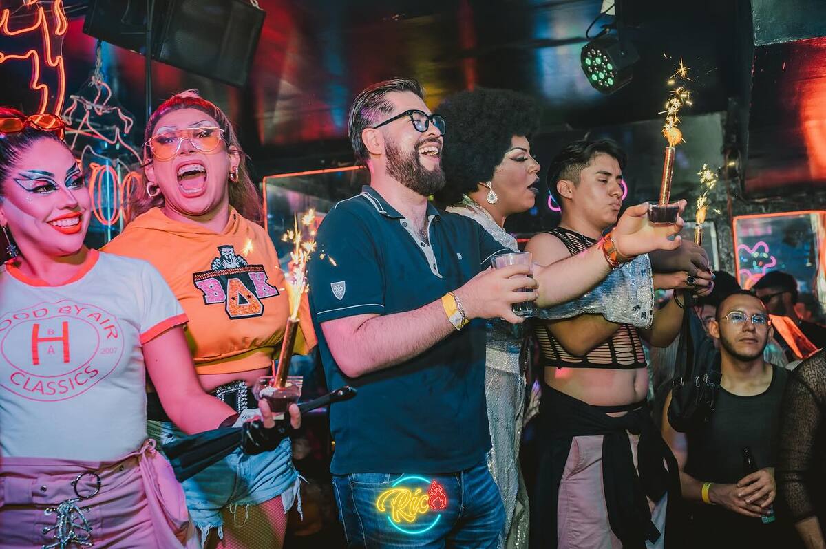 Antros y bares LGBT+ que debes conocer en CDMX