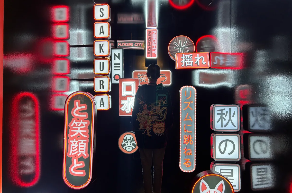 crossing-tokyo-lights