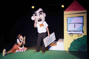 ¿Un bicho llamado Dios? Una obra de teatro familiar sobre la amistad