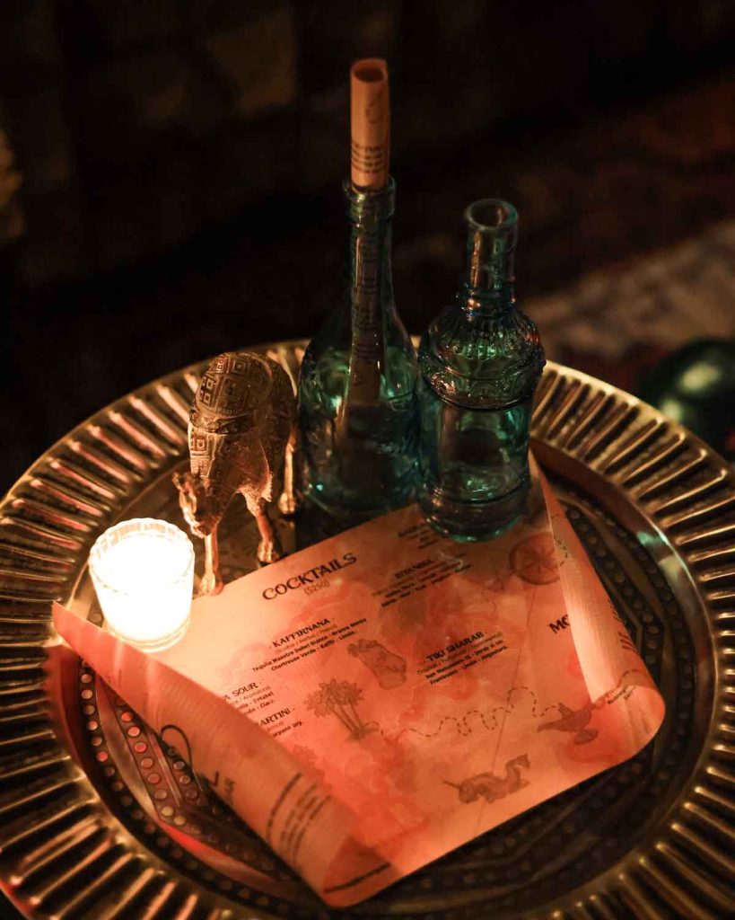 Gamal es un bar que ofrece cocteles inspirados en Medio Oriente, escape room y terraza, con tragos de la gran Claudia Cabrera