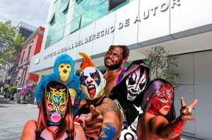INDAUTOR asesora a luchadores para proteger sus personajes