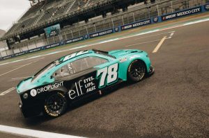 Katherine Legge: la única mujer en la Nascar Cup Series en México