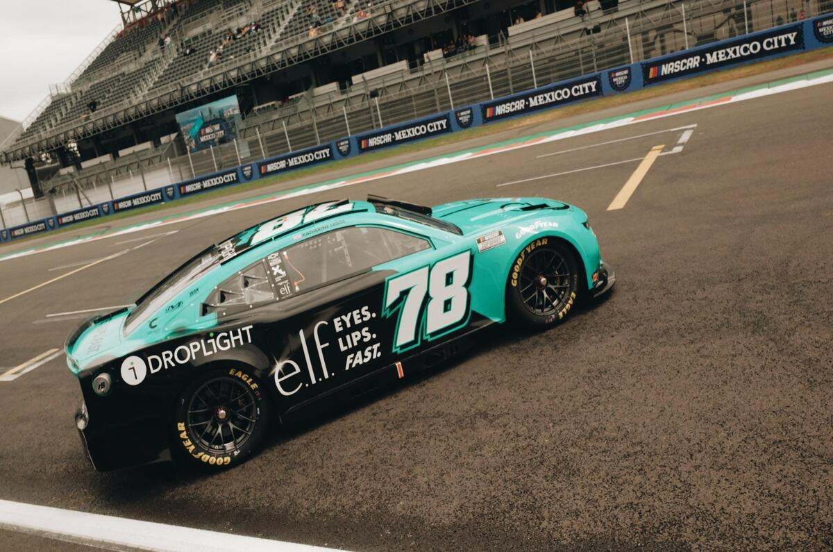 Katherine Legge: la única mujer en la Nascar Cup Series en México