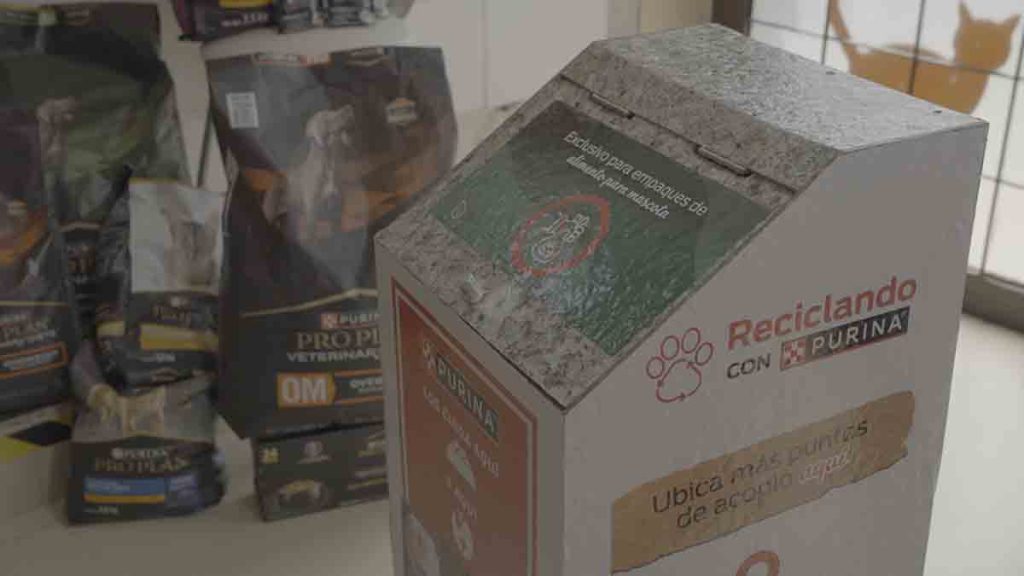 Purina y Ecolana te invitan a reciclar empaques de alimento para mascotas. Participa en "Reciclando con Purina" para ganar increíbles premios