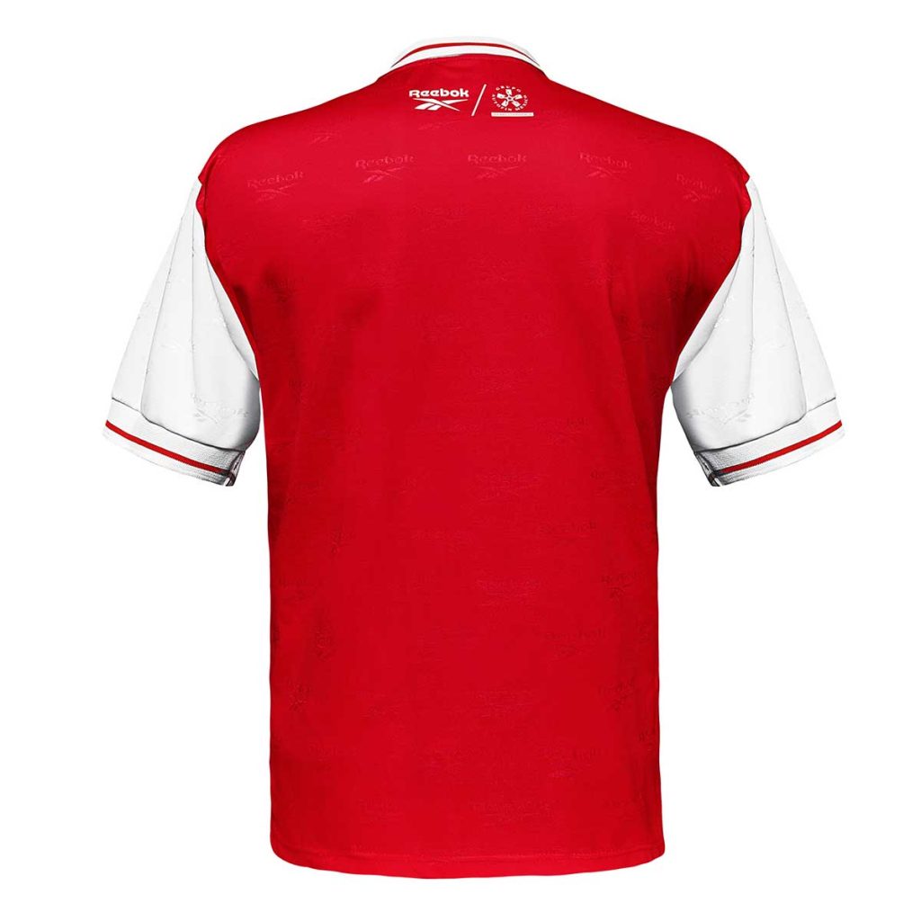 Reebok relanza el jersey clásico de Toros Neza de la temporada 1997-1998 en una edición limitada. Un clásico de los 90 de colección
