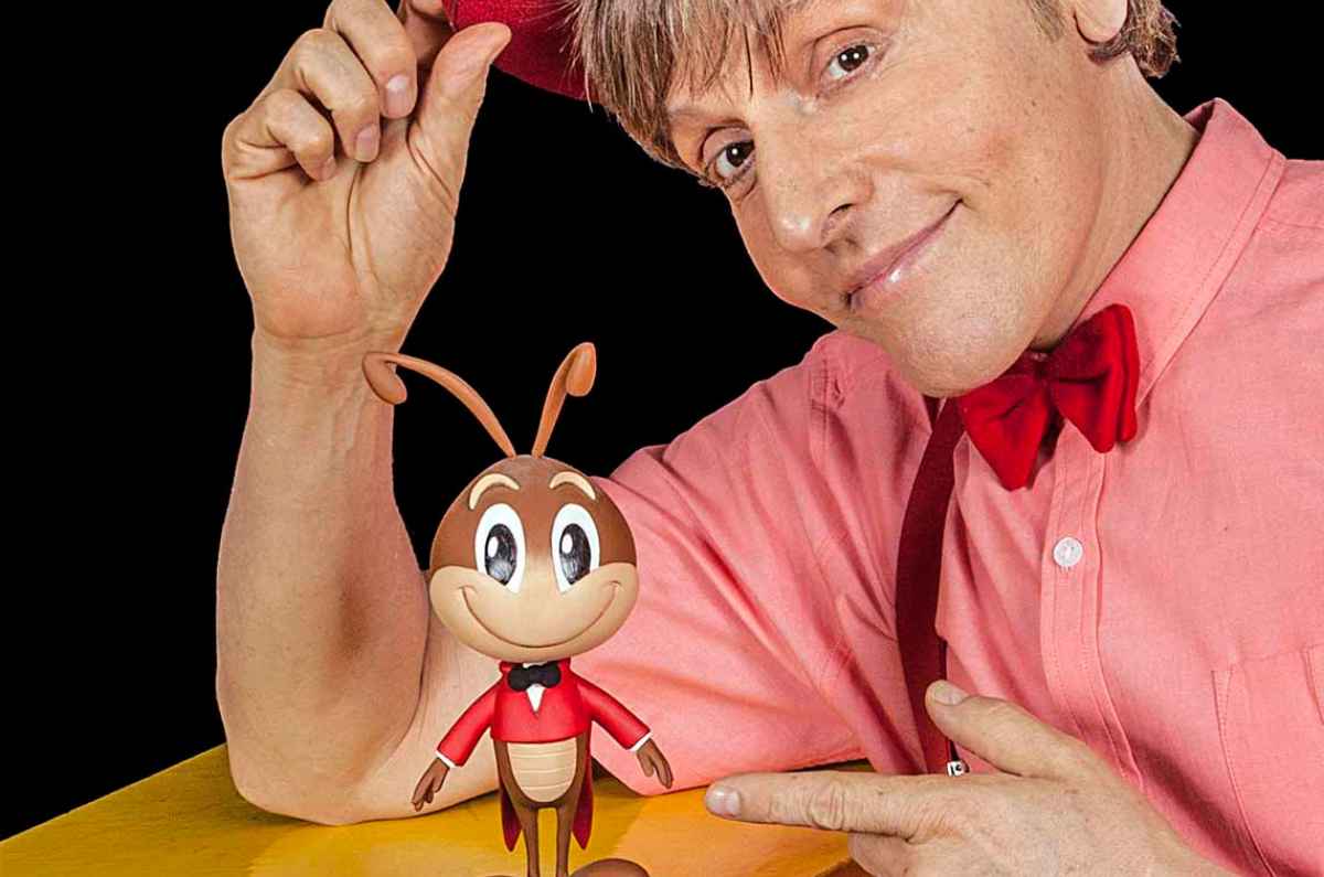 Vacaciones con Cri Cri: Mario Iván Martínez presenta funciones de cuentacuentos