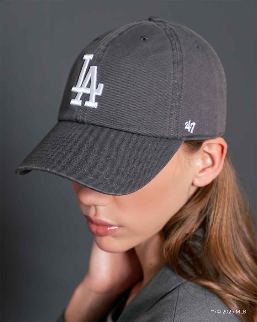 ’47, con 75 años de historia, desembarca en México para ofrecer una visión de lujo moderno y cotidiano en sus gorras.