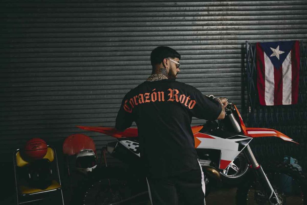 Una experiencia inmersiva de Anuel AA, junto a Reebok, llega a Lust La Roma revelando la inspiración de su colección "Sport Love".
