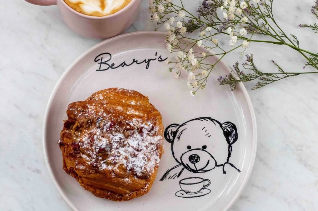 Así es visitar Beary’s Coffee Shop