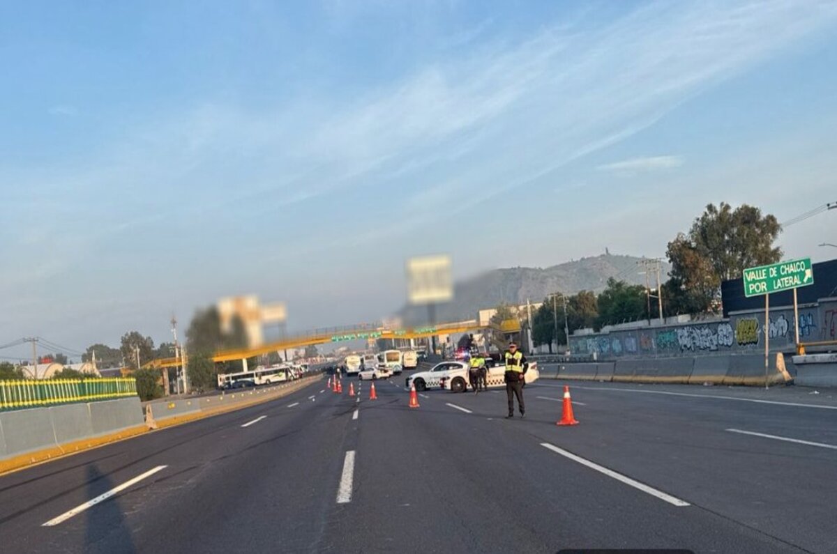 Transportistas cierran carretera México-Puebla: Este es el motivo