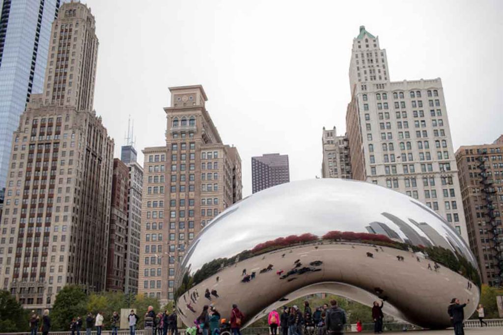La temporada de "The Bear" en Disney+ te lleva a un recorrido culinario por Chicago. Descubre los restaurantes y barrios reales