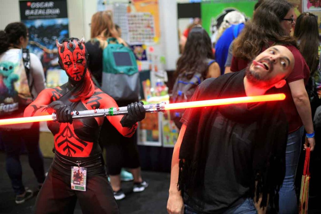 Descubre cómo disfrutar Comic-Con International del 24 al 27 de julio, desde paneles exclusivos hasta playas y gastronomía en San Diego.