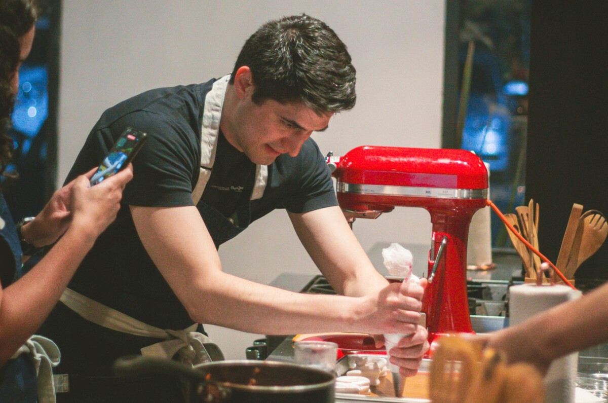 Cooking Nights en CDMX: aprende a preparar ramen y pasta en Txoko Cocina Creativa
