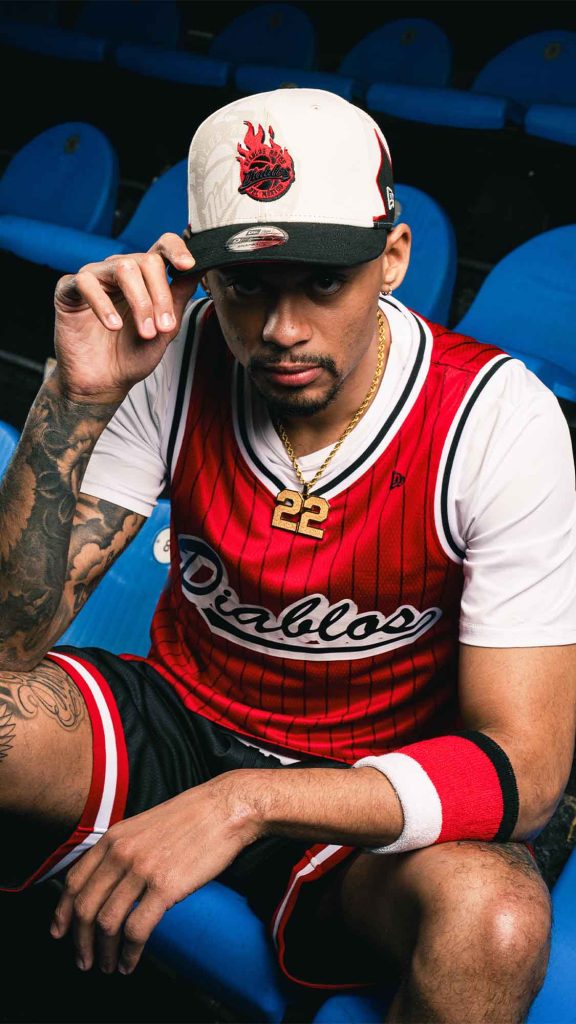 New Era y Diablos Rojos del México presentan el primer uniforme y colección de gorras para el equipo de basketball.