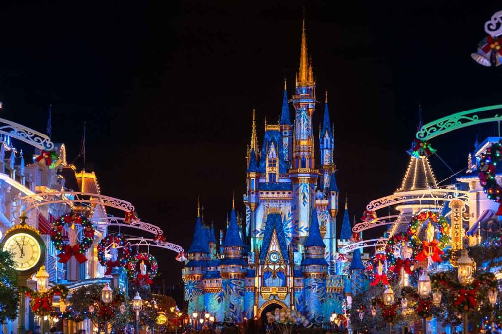 Disney World se transforma en un paraíso navideño del 14 de noviembre al 31 de diciembre de 2025, con decoraciones, sabores y entretenimiento