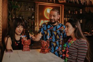 ¿Buscas el amor? La fiesta Tiki para solteros en CDMX es tu plan ideal